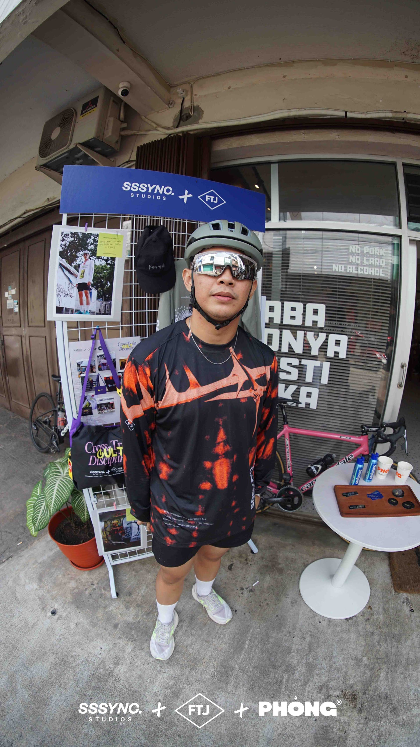 Reflected Fallacy Chain Thorn SSSYNC Studios Running Jersey